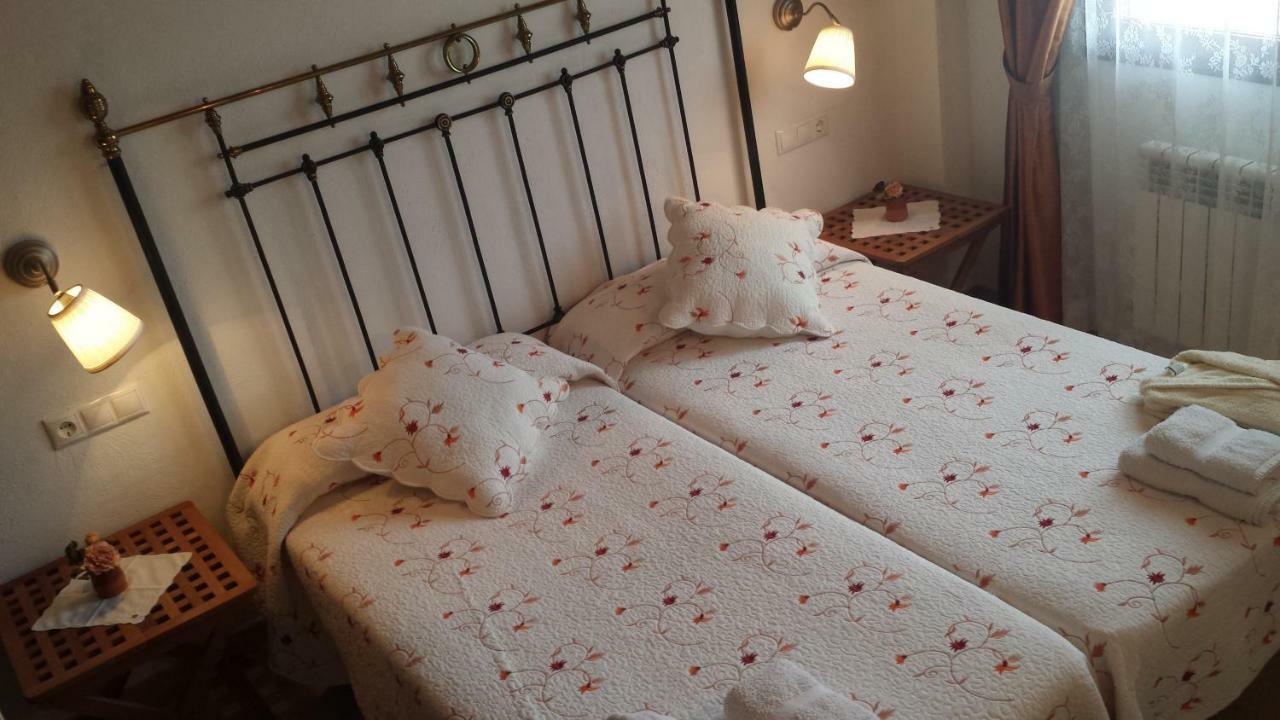 Casa Rural Ca'L Gonzalo Almazán Eksteriør billede